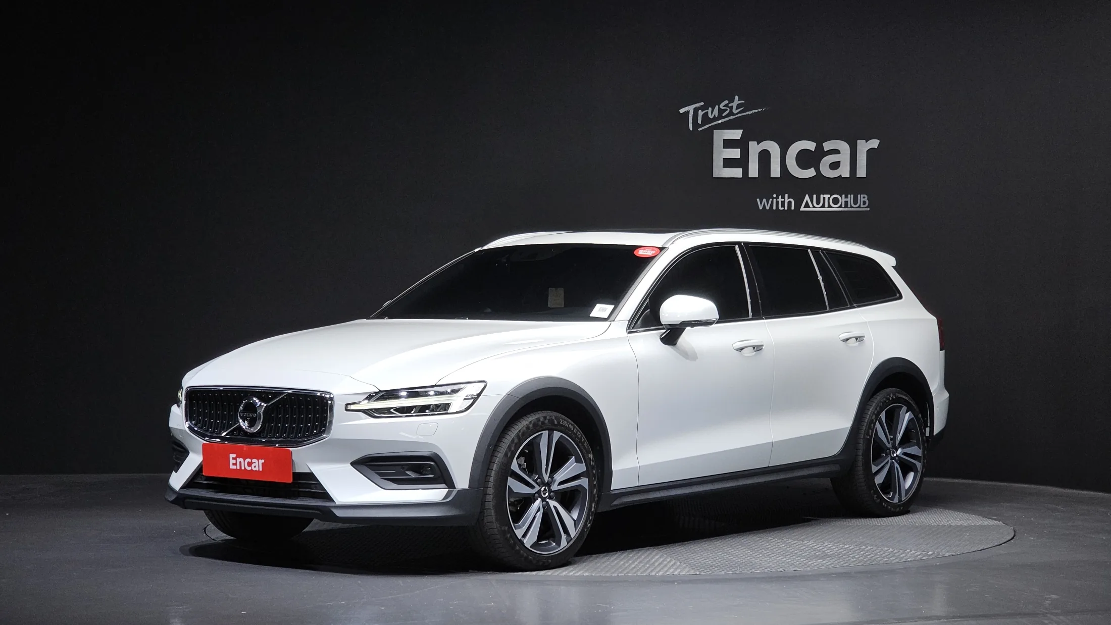 Volvo V60 Cross Country 2nd Gen B5 Pro