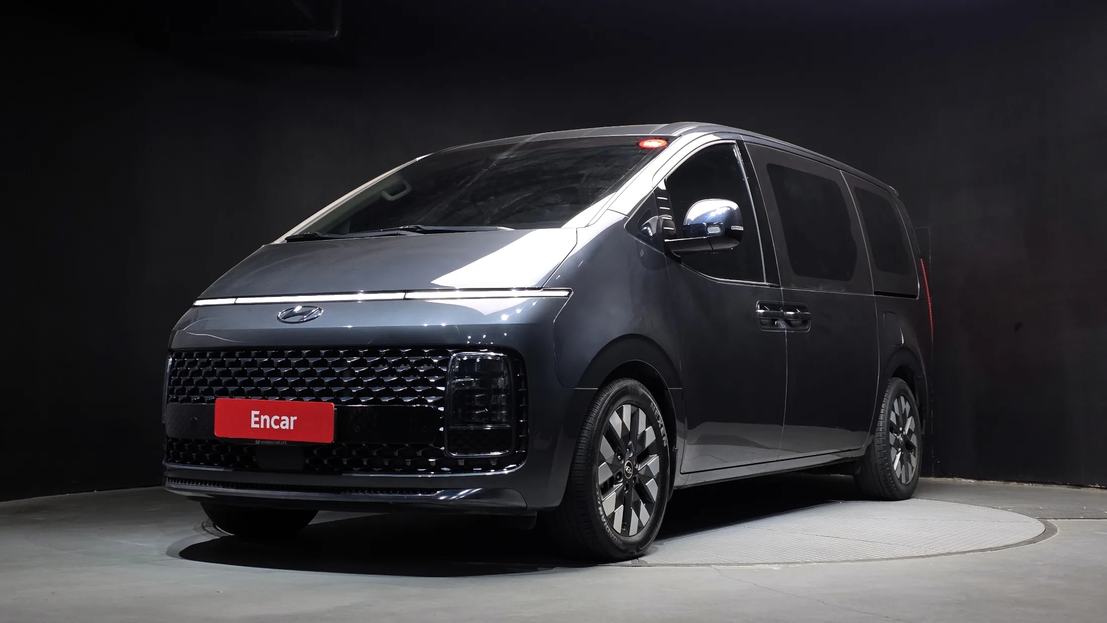 Hyundai Staria Lounge