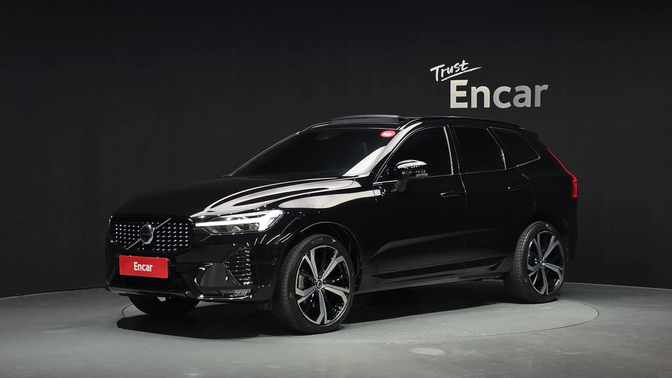 Volvo XC60 2nd Gen B6 R-Design