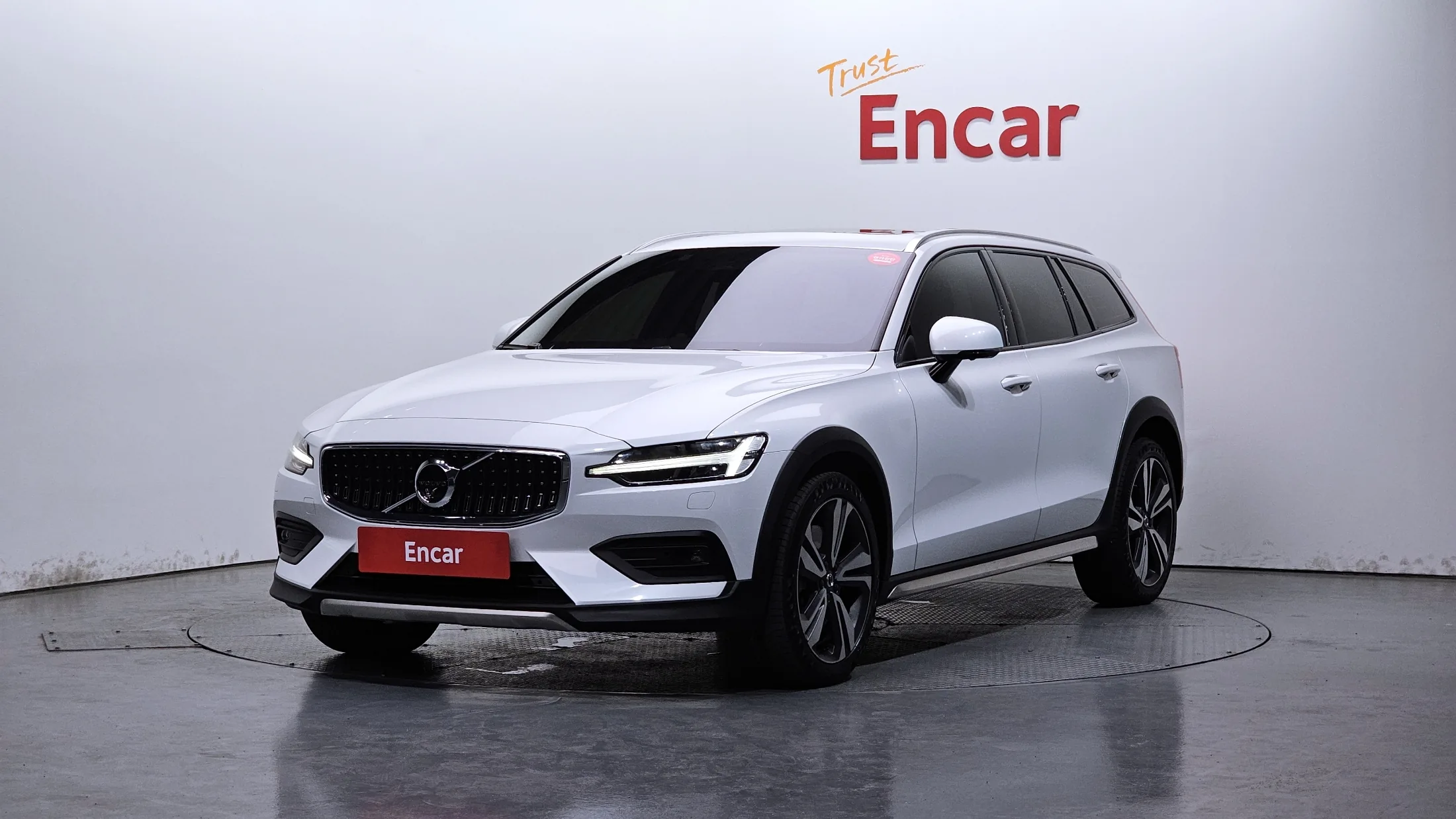 Volvo V60 Cross Country 2nd Gen B5 Pro