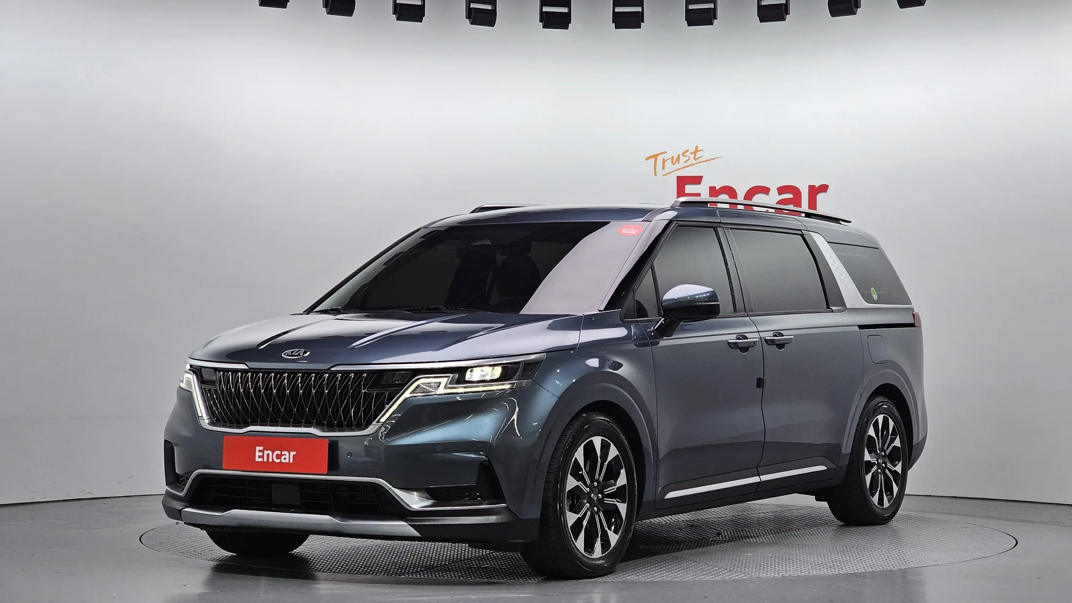 Kia Carnival KA4 Noblesse